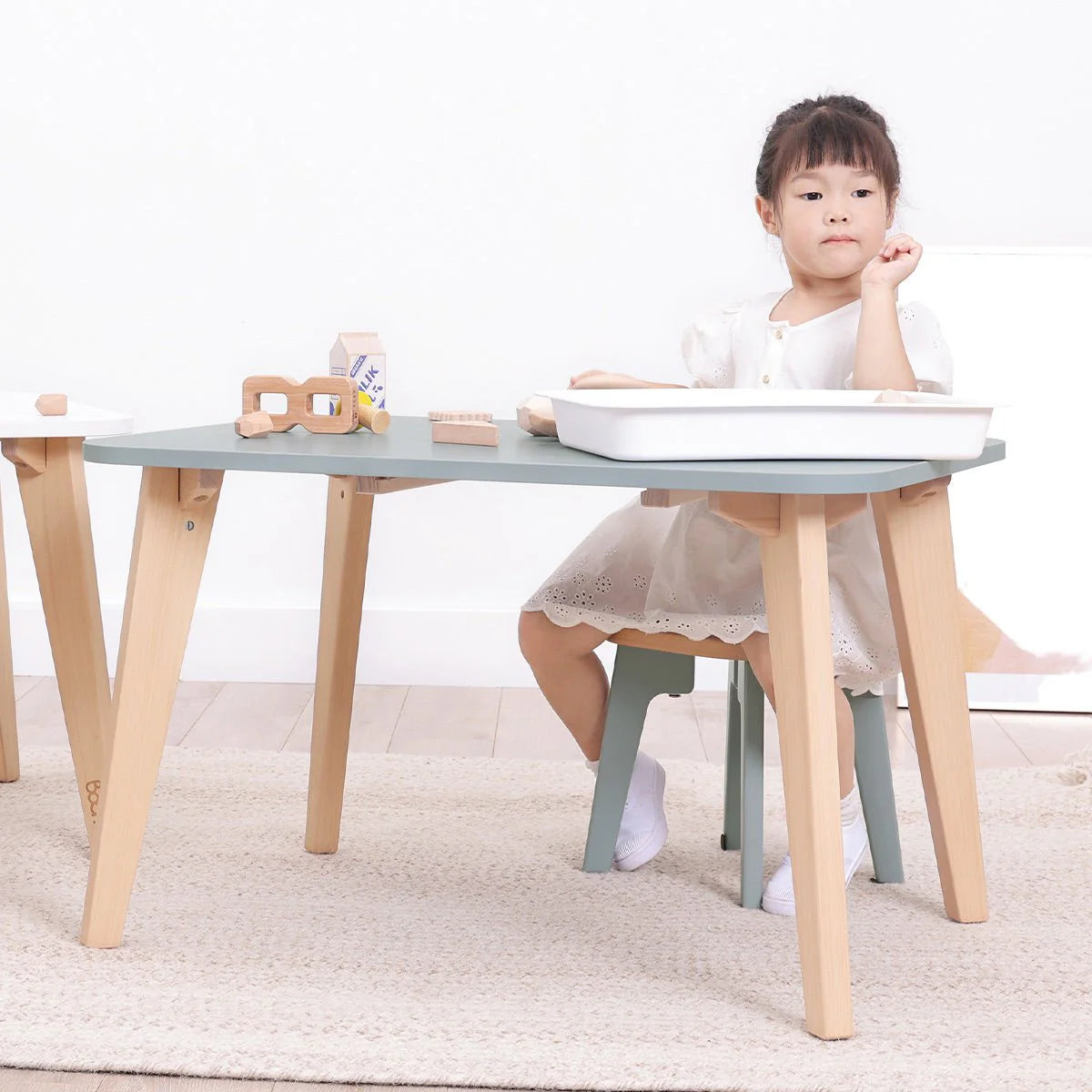 Boori Tidy Stolik Dziecięcy z Szufladą w Stylu Montessori