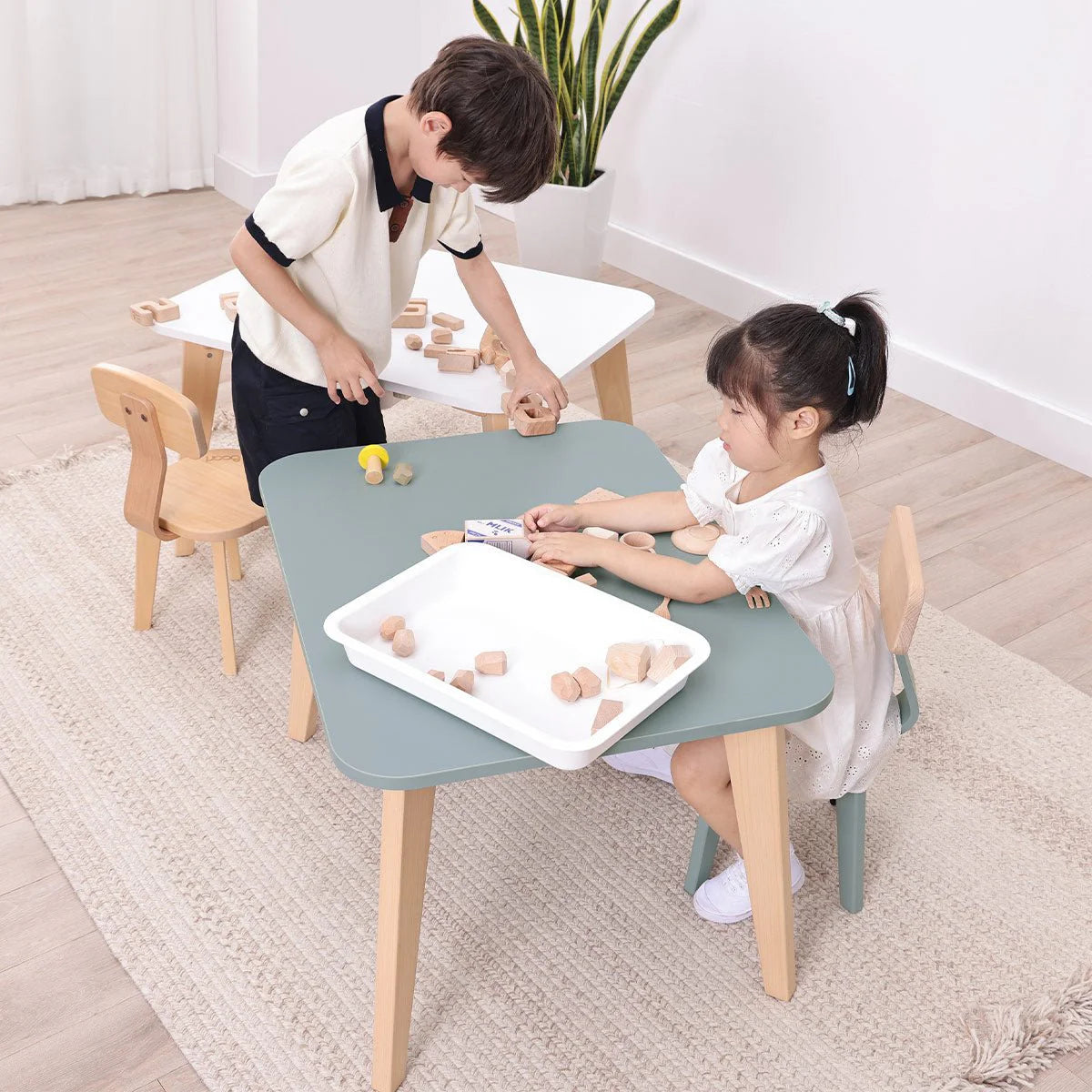 Boori Tidy Stolik Dziecięcy z Szufladą w Stylu Montessori