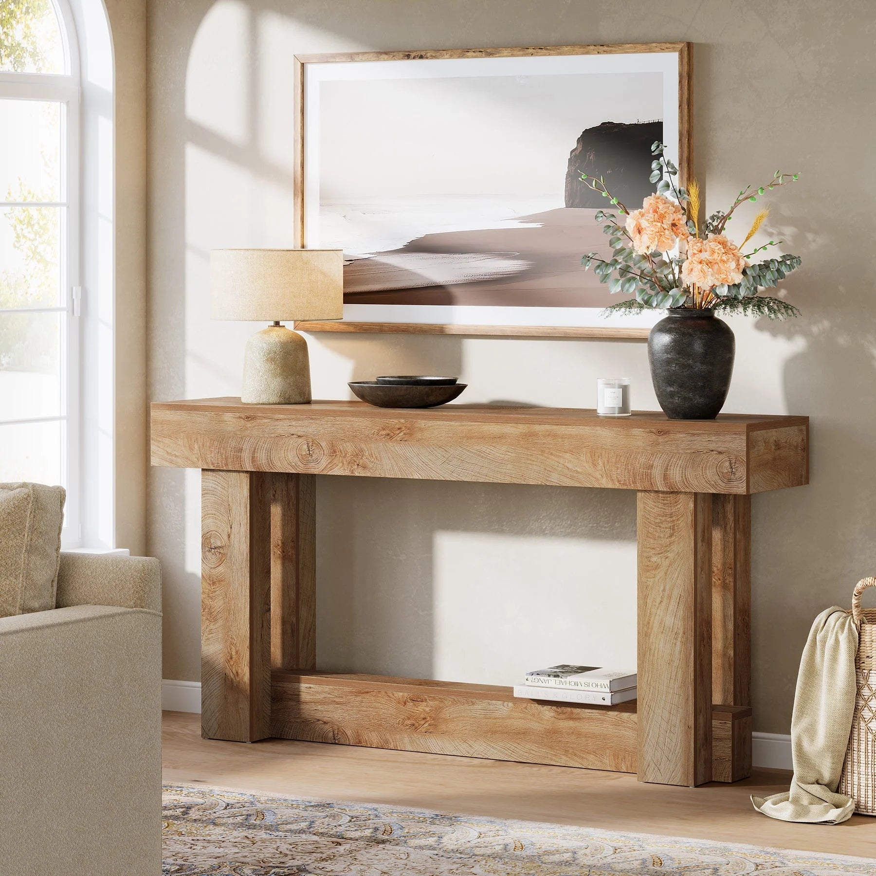 Drewniany stolik konsolowy w stylu farmhouse